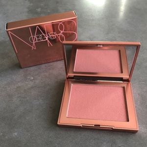 BNIB Oversized Orgasm Blush